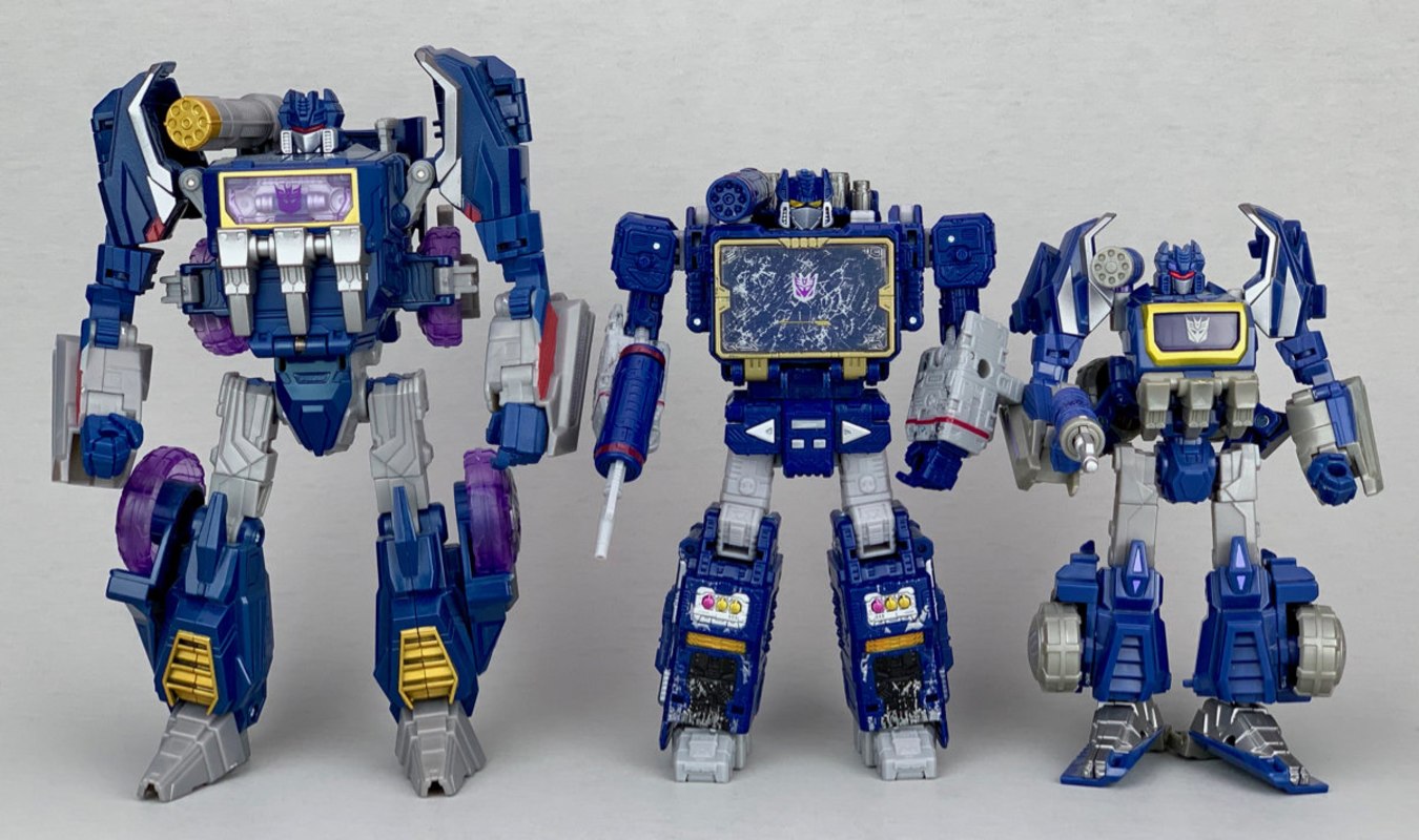 transformers siege soundwave toy